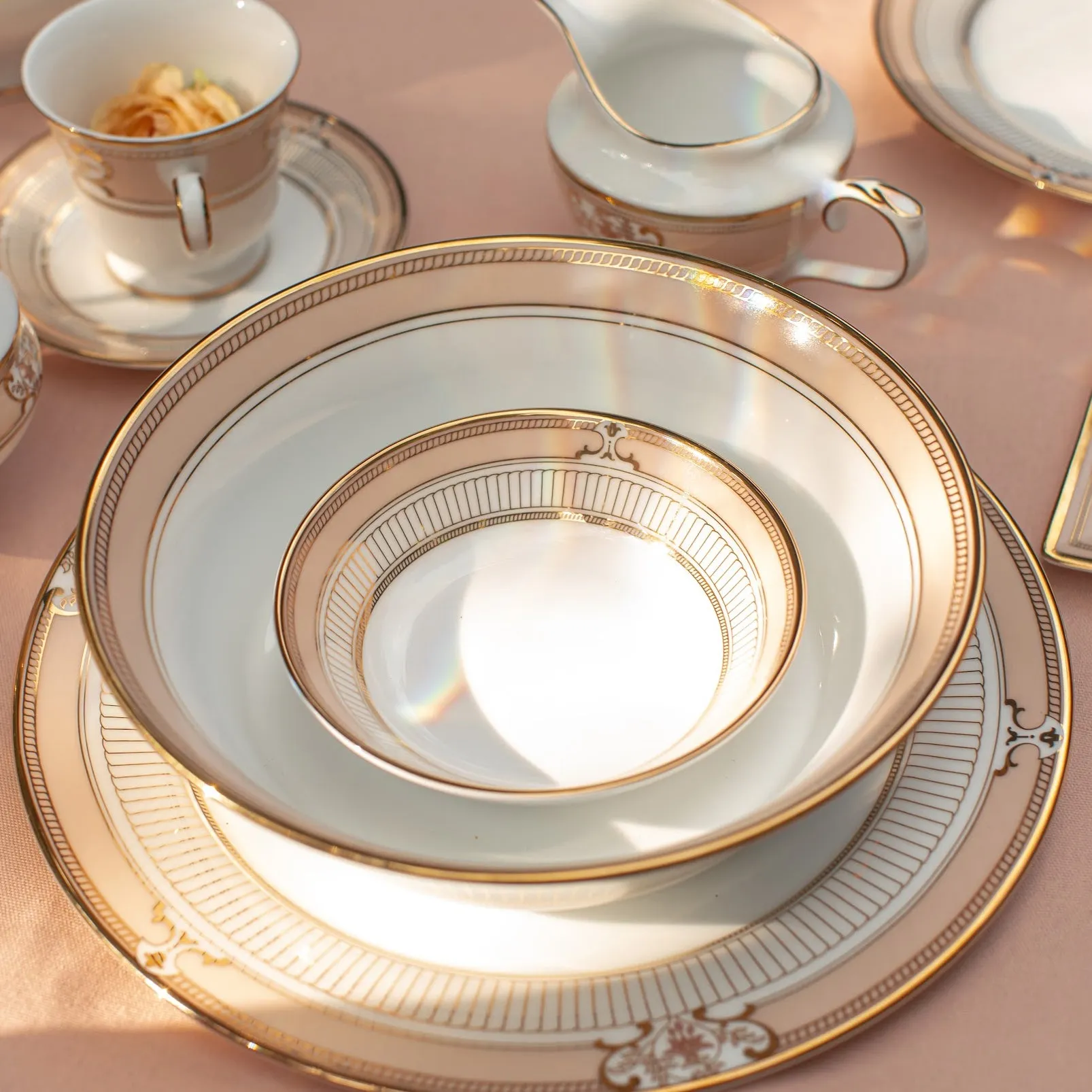 Blush of Fuchsia - 27 Piece Dinner Set