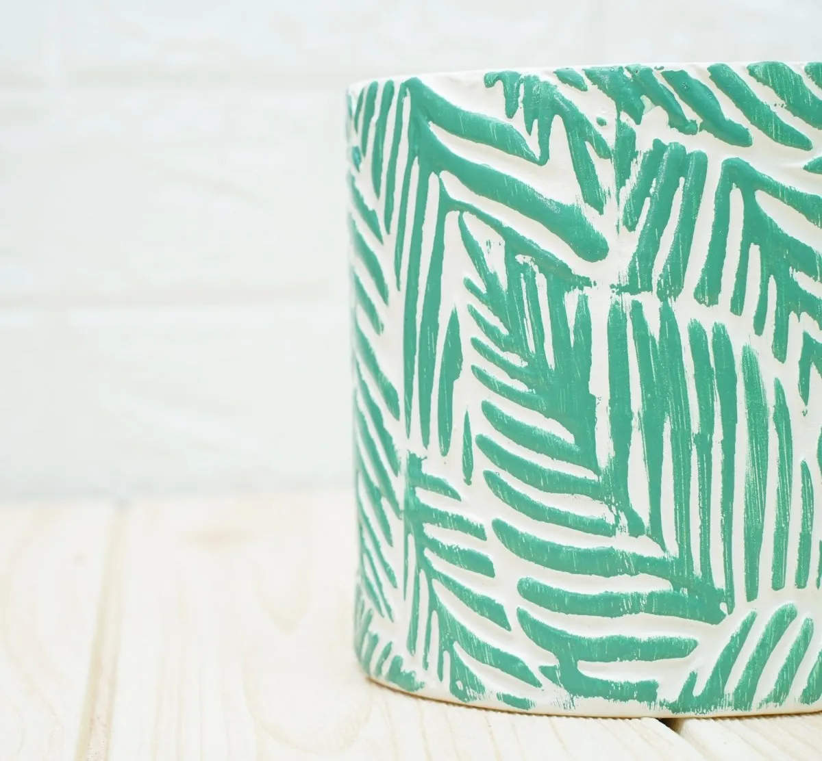 Ceramic Pots For Indoor Plants 14 X 15 Cm (Green Leaf)