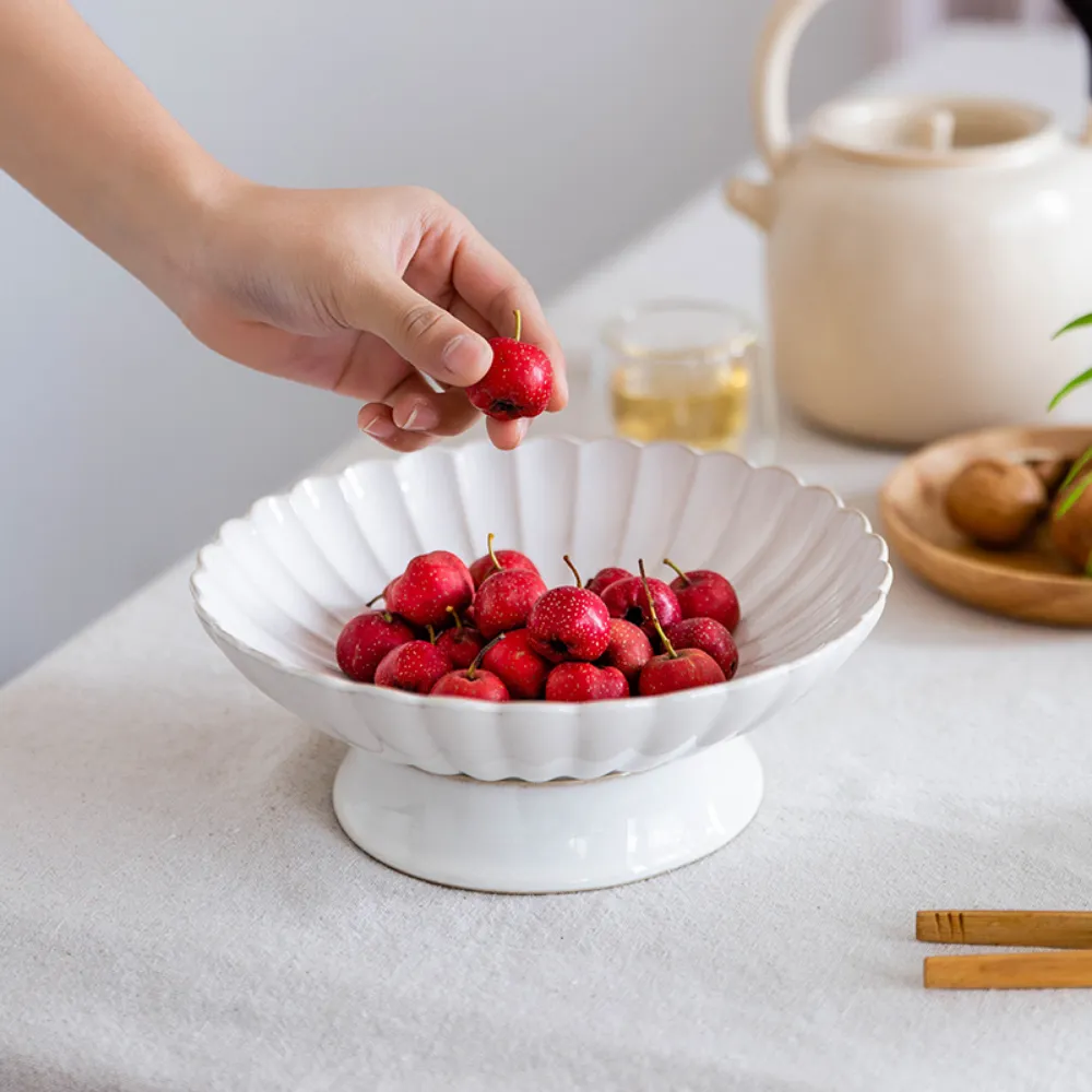 Chrysanthemum-Shaped Ceramic Fruit Bowls