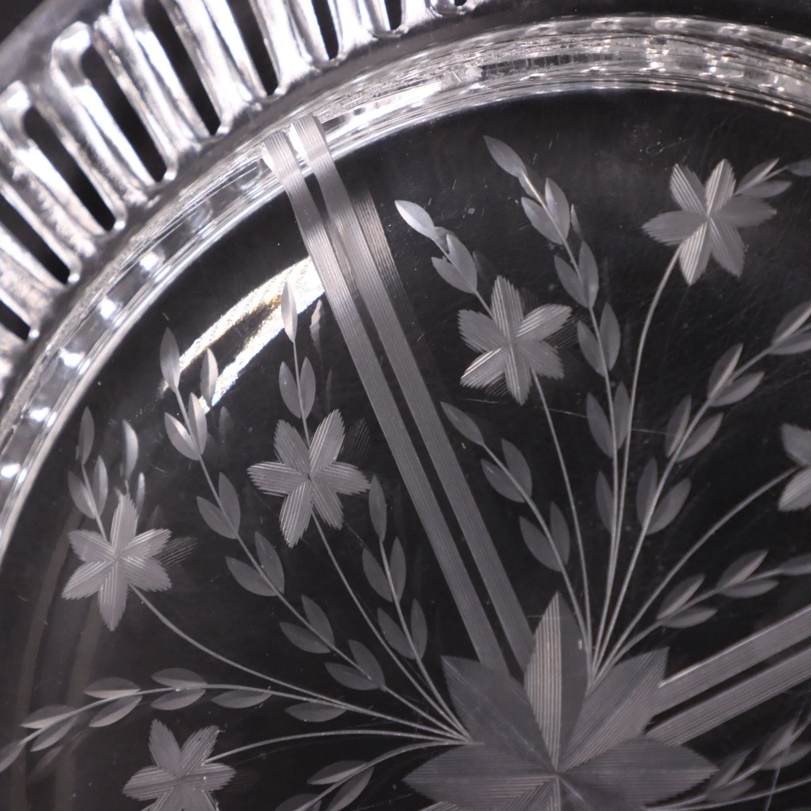 Crystal Etched Floral Reticulated Pierced Clear Glass 10 3/8" Dinner Plate