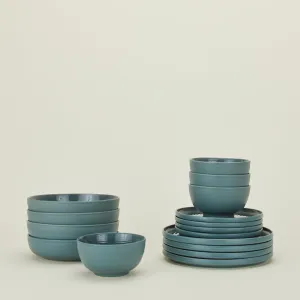 Essential Dinnerware, 16 Piece Set - Peacock