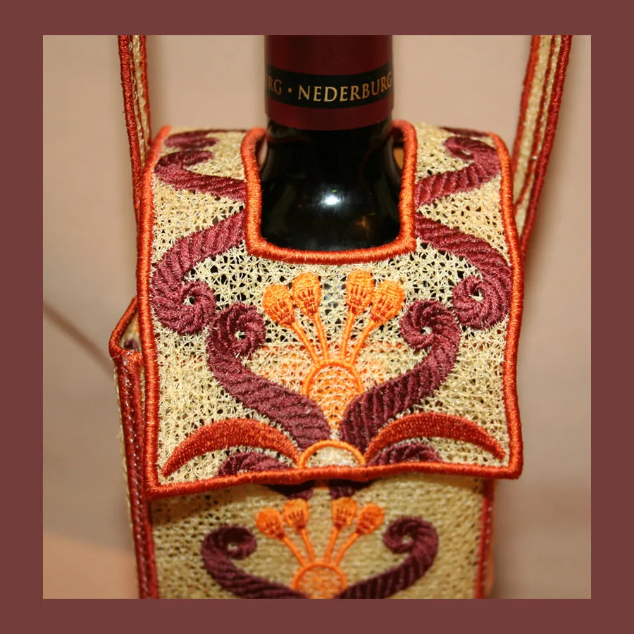 Freestanding Lace Egyptian Winebag