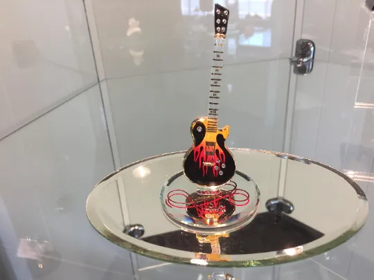Guitar Heat Glass Figurine With Swarovski Crystals