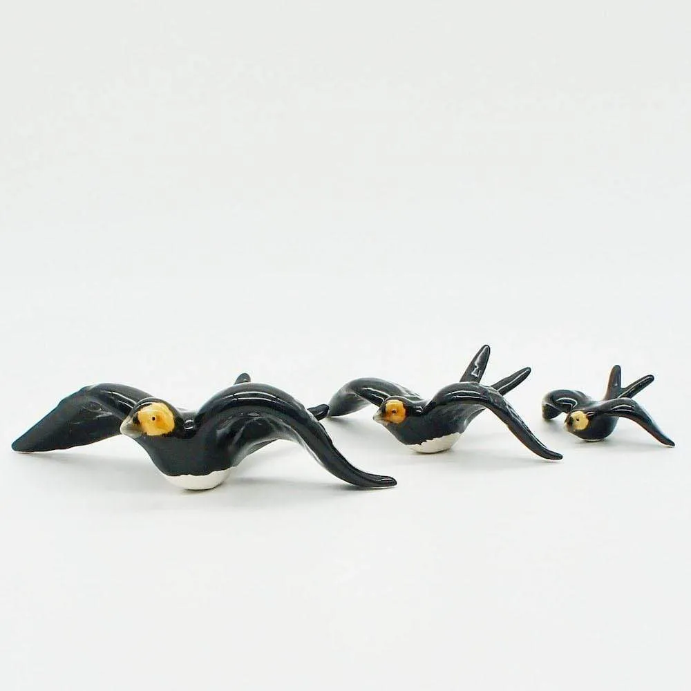 Hirondelle de Caldas da Rainha en céramique noire
