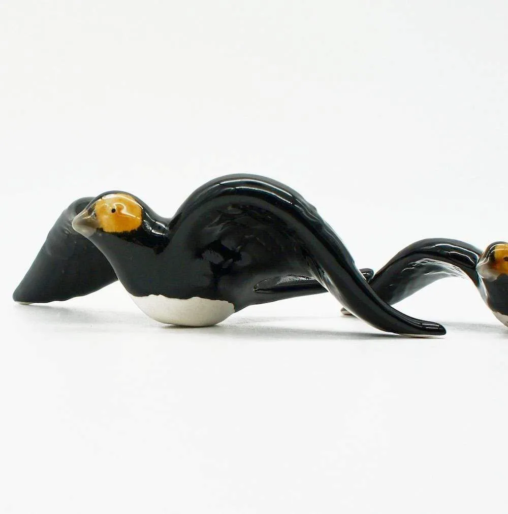 Hirondelle de Caldas da Rainha en céramique noire