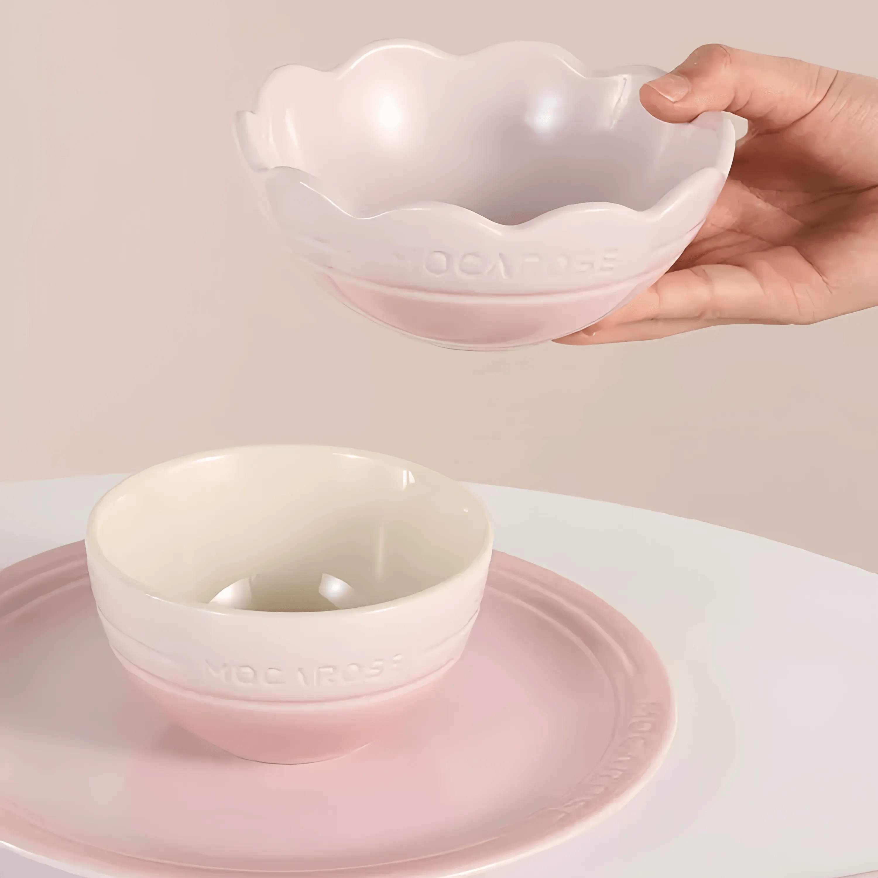 Stylish Mocarose Kitchenware Set with Bowls and Plates for Optimal Use