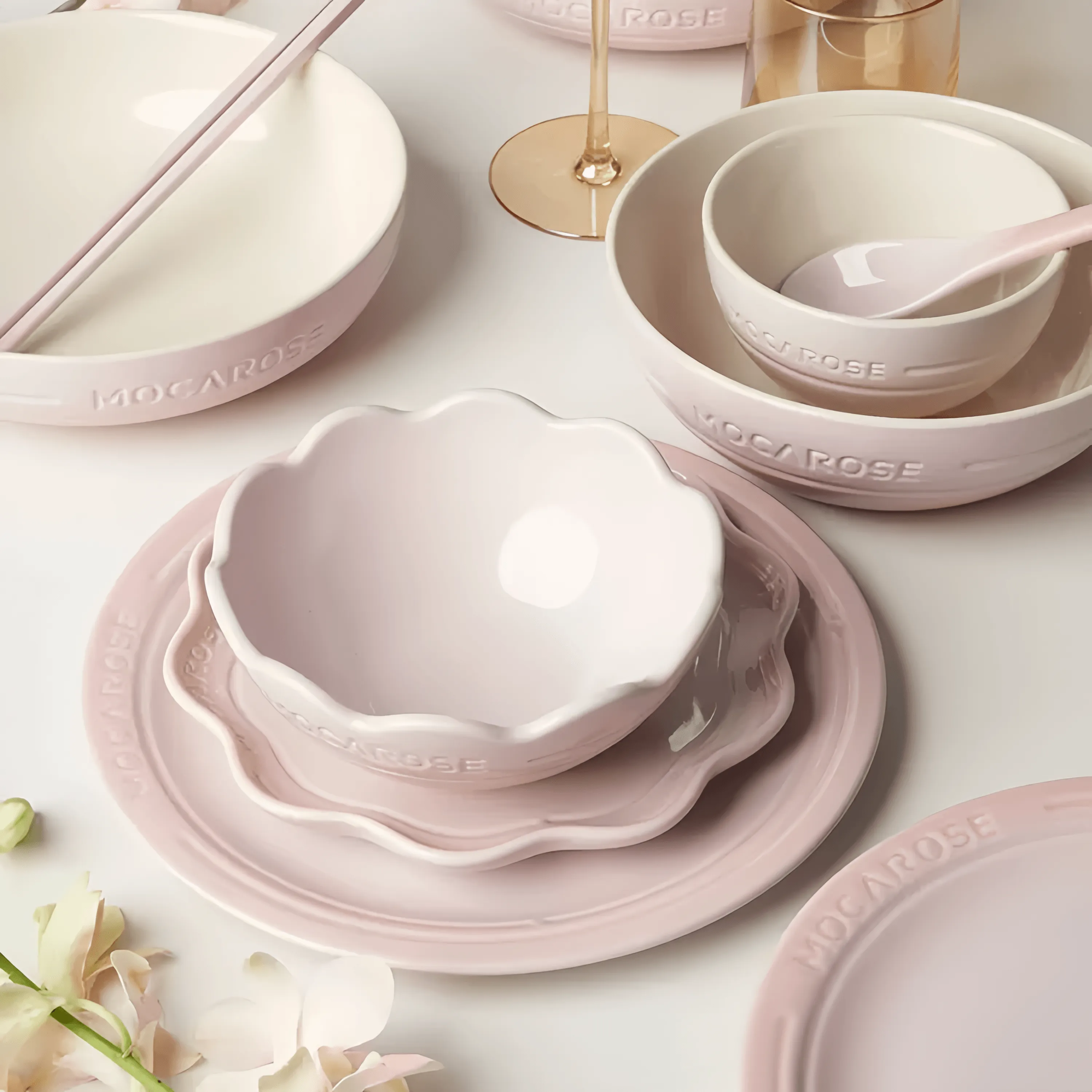 Stylish Mocarose Kitchenware Set with Bowls and Plates for Optimal Use