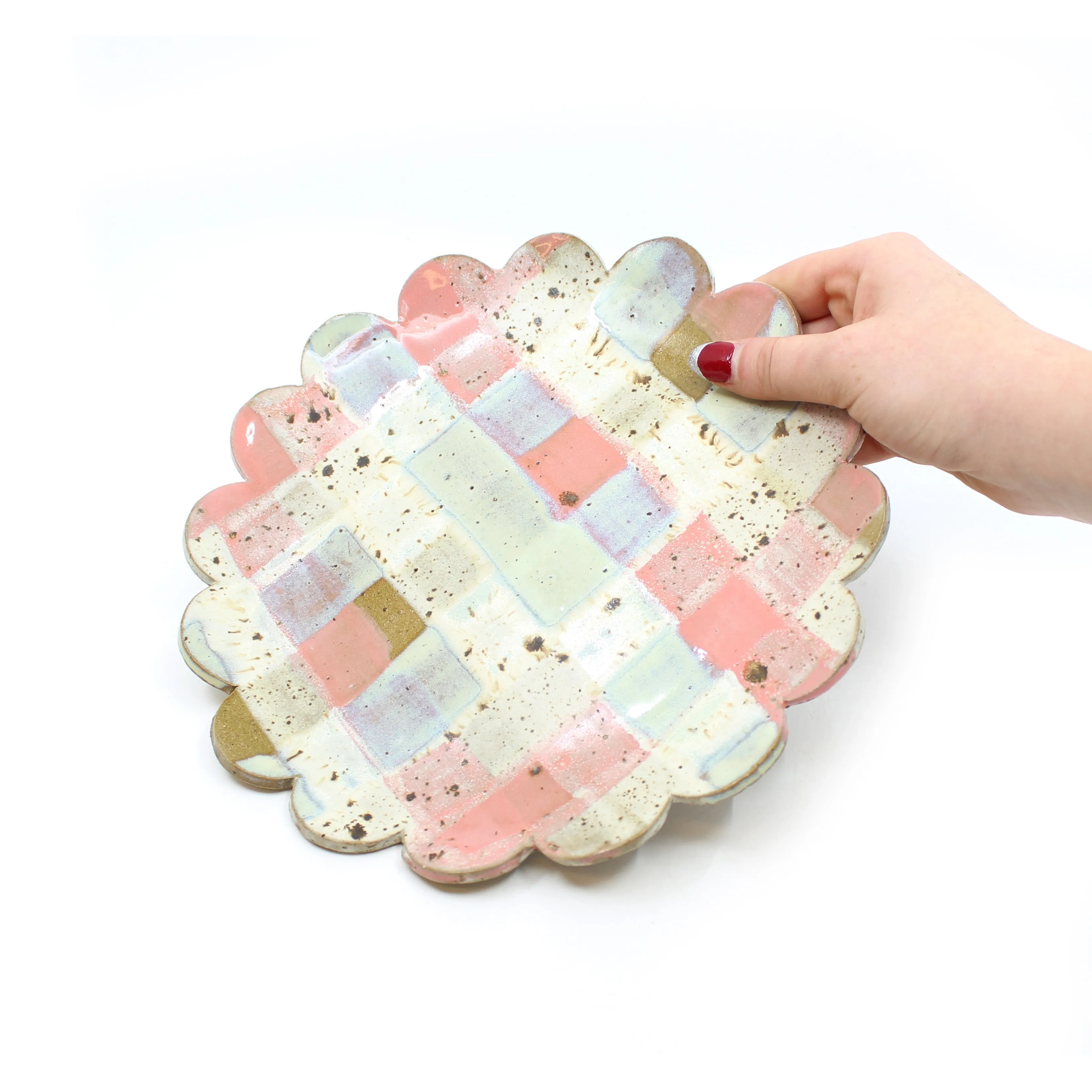 Scalloped Gingham Plates