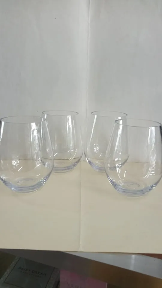 Tritan Wine Set, 8 Piece  8-Piece (NOTE: unbreakable under normal use)