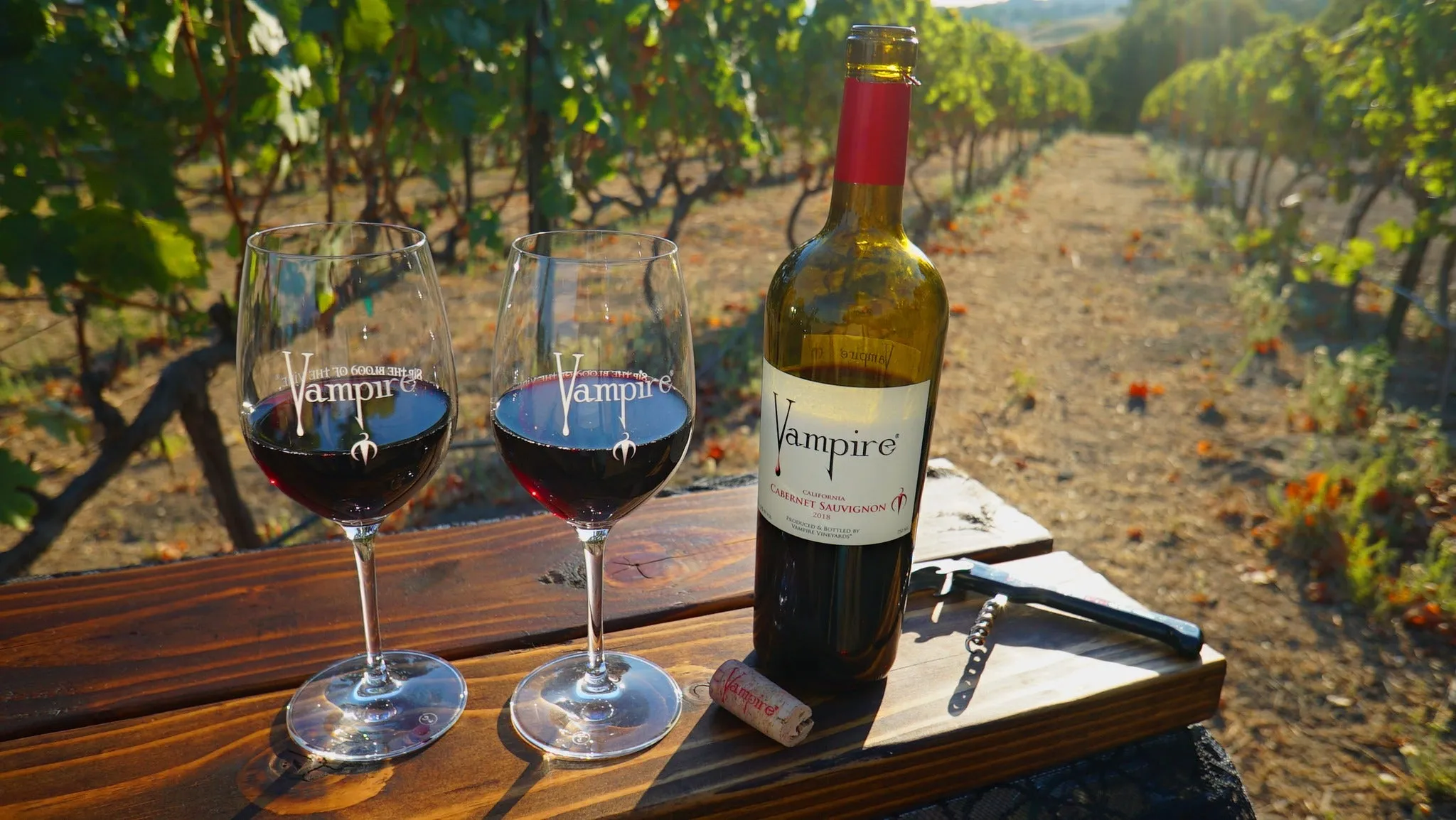 VAMPIRE® WINE GLASS PAIR
