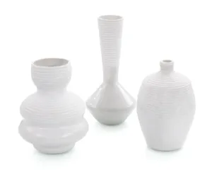 WHITE CHISELED VASE-MEDIUM